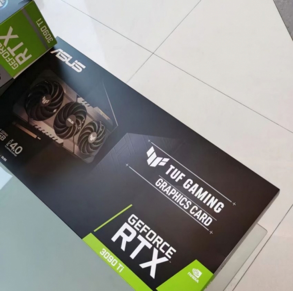 Видеокарта GeForce RTX 3090 Ti в двух версиях ASUS отметилась в канадских магазинах по ценам от $3683
