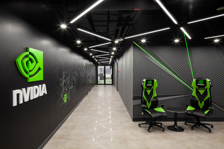 NVIDIA заявила, что не станет закрывать центр разработок в России