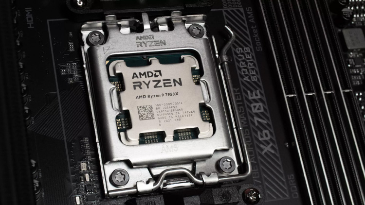 AMD Ryzen 9 7950X разогнали под жидким азотом до 6,5 ГГц и обновили несколько рекордов в Cinebench