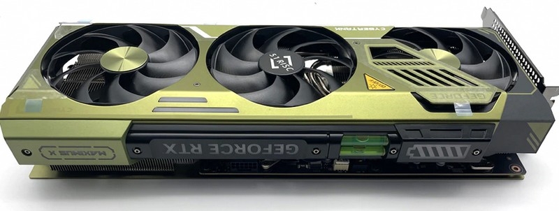 В Китае выпустили видеокарту GeForce RTX 4090 с пузырьковым уровнем