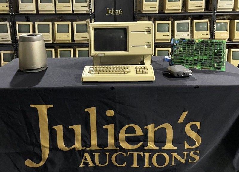 Одна из крупнейших в мире коллекций старой техники Apple выставлена на продажу