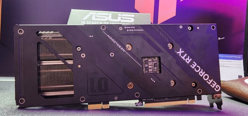 ASUS показала концепт GeForce RTX 4070 без разъёмов питания