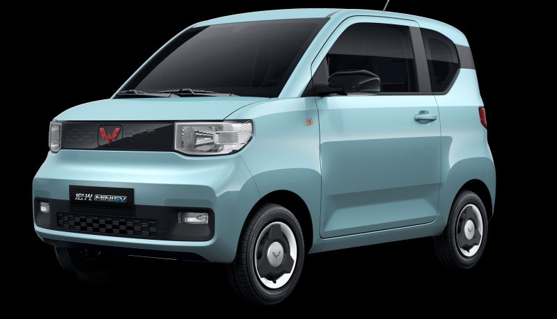 Бюджетные электромобили Wuling Hongguang Mini EV подешевели в Китае до $4300