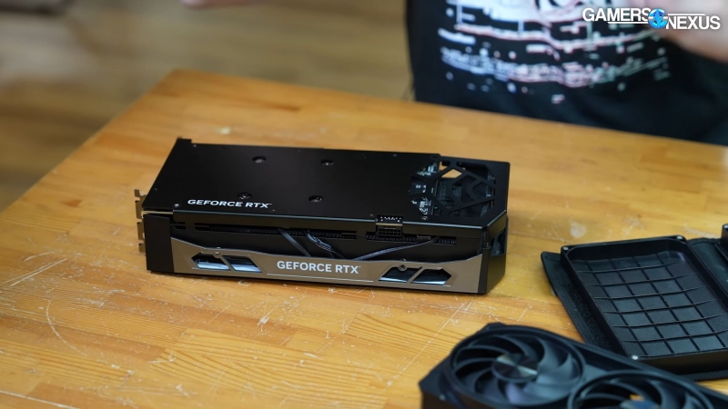 Acer показала прототип GeForce RTX 4090 с полностью встроенной СЖО и Radeon RX 7900 серии Predator