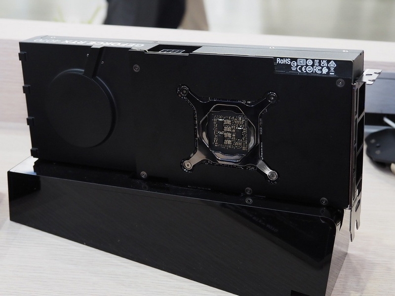 PNY представила GeForce RTX 4070 Blower Edition с кулером-турбиной