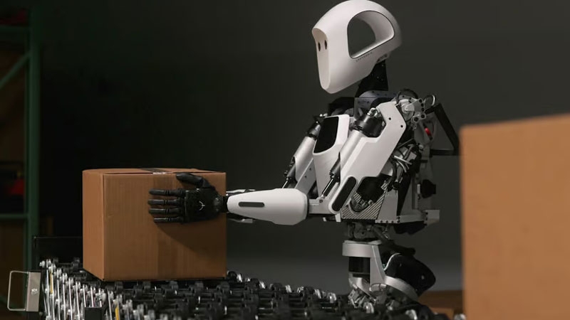 Apptronik показала робота-гуманоида Apollo с ртом из электронных чернил, экраном на груди и грузоподъёмностью 25 кг