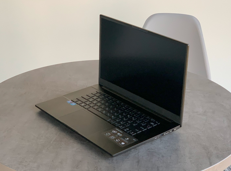 Maibenben P527 — производительный ноутбук с Intel Core и Intel Arc