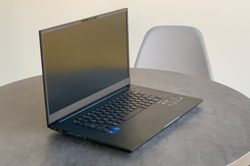 Maibenben P527 — производительный ноутбук с Intel Core и Intel Arc