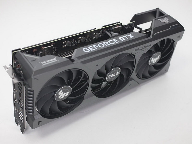 Вышли обзоры GeForce RTX 4070 Ti Super: не самый впечатляющий прирост производительности 