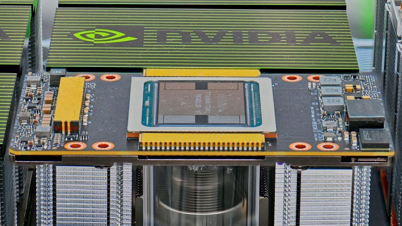 TSMC продолжит наращивать мощности по упаковке чипов и предложит технологию нового поколения 