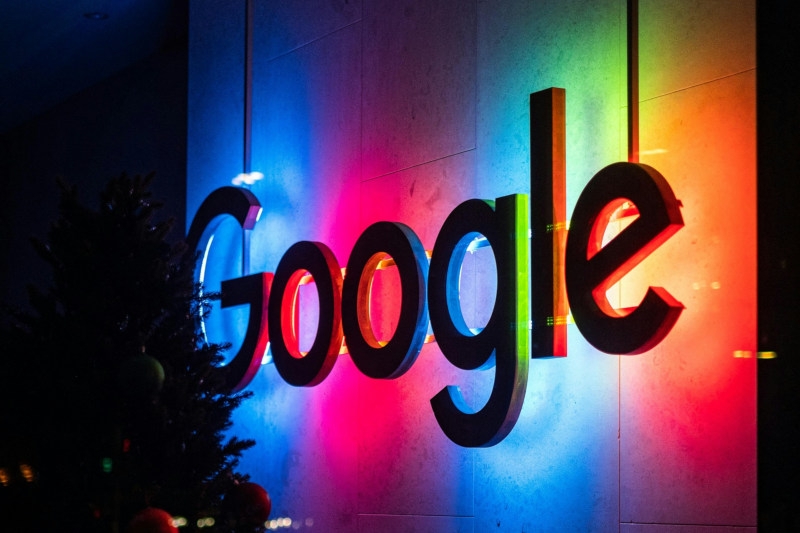 Google по умолчанию собирается хранить переписку пользователей с Gemini три года 