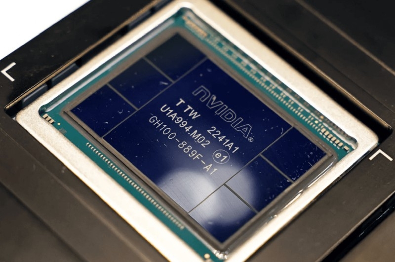 AMD сделала ставку на ПК с ИИ в гонке с Intel и NVIDIA за рынок компьютеров 